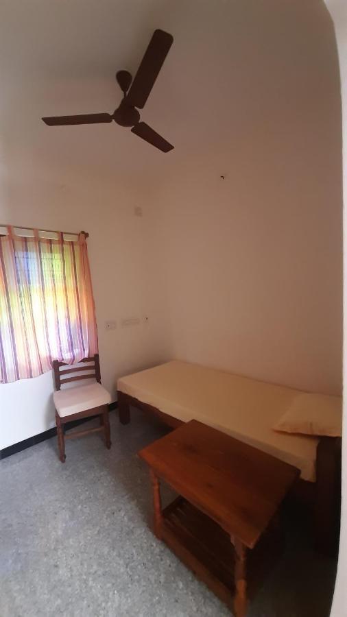 Lotus Garden Guest House Auroville Esterno foto